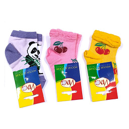 152и/197И Комплект носков для девочки "Ягодки", 3 пары